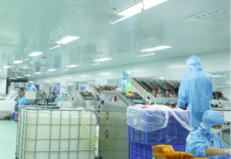 A Journey Through the Heart of Skincare: A Customer's Visit to a Cosmetics Factory
